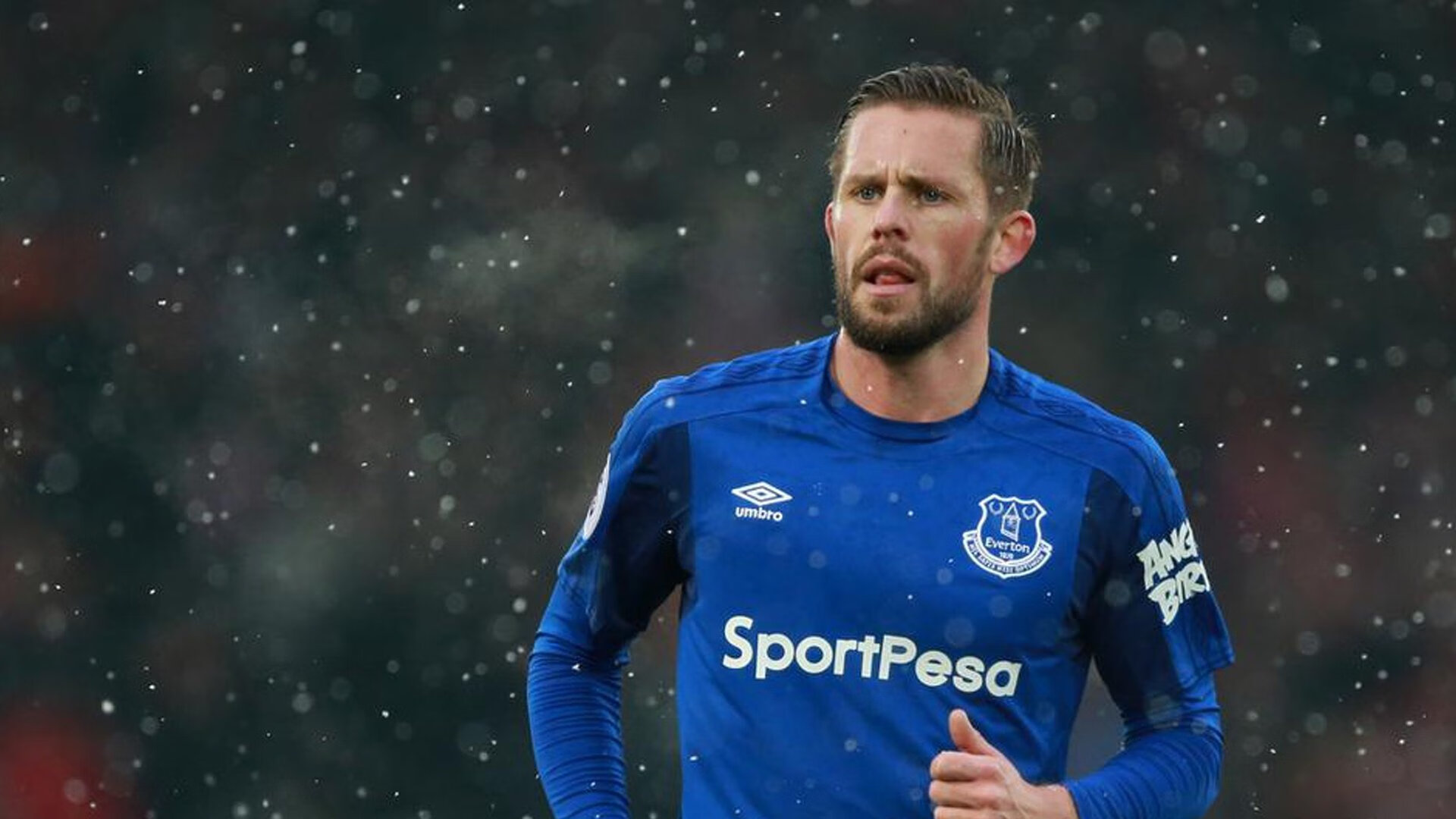 足球世界的多元叙事，从澳大利亚轻取墨西哥到伊布的稳定输出