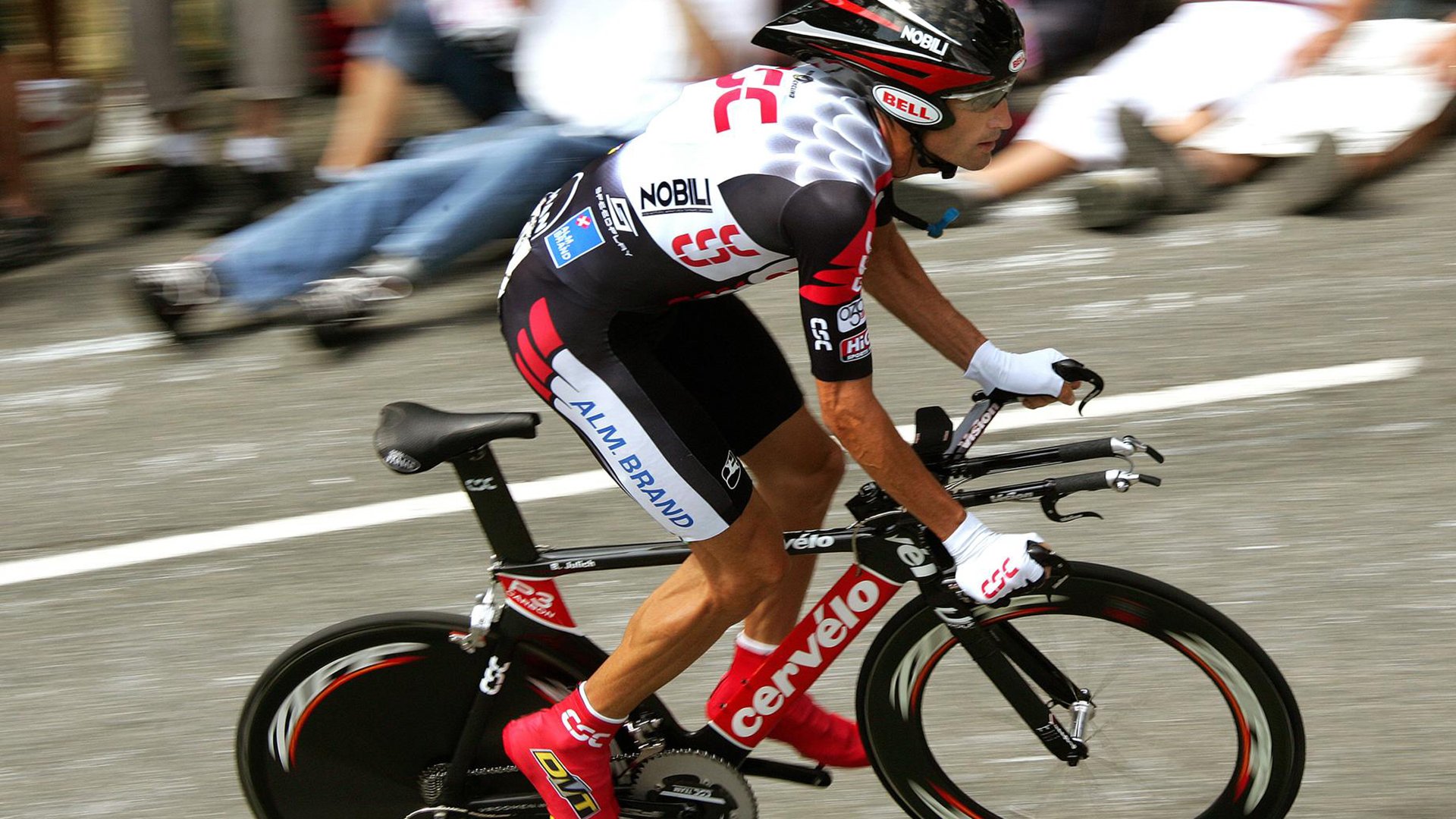 赛道与球场，当F1年度争冠遇上NBA国王淘汰勇士的宿命对决