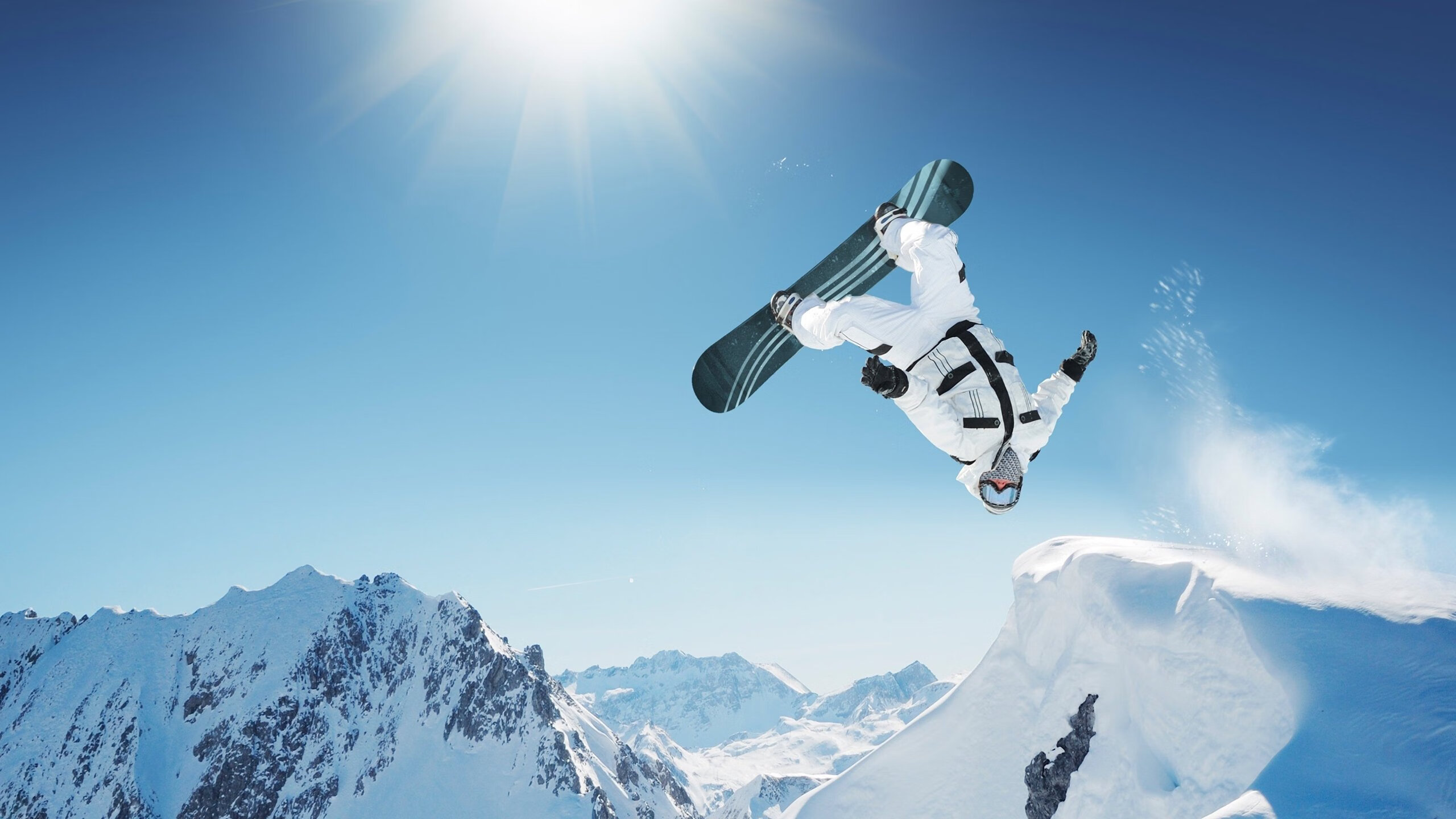 马刺掀翻广厦队，浓眉成为关键先生，一场战术与意志的胜利